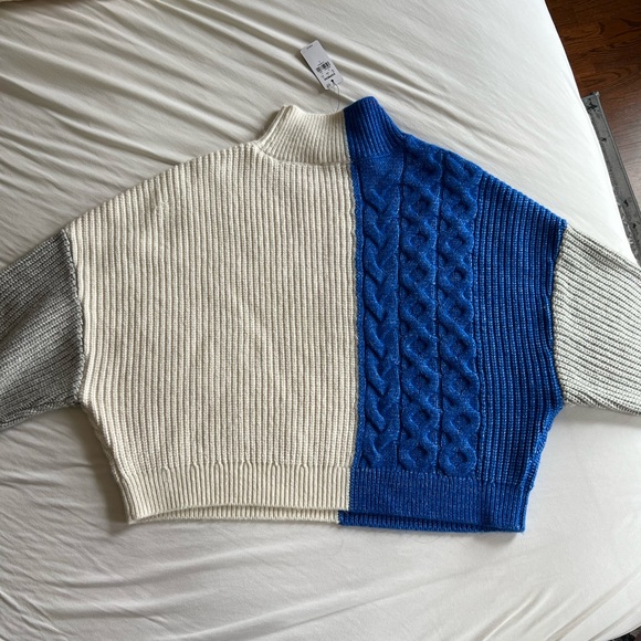 Express Color Block Sweater - Picture 7 of 9